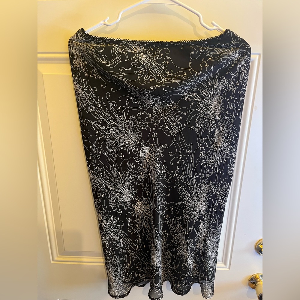 Elegant Black and White Floral Midi Skirt